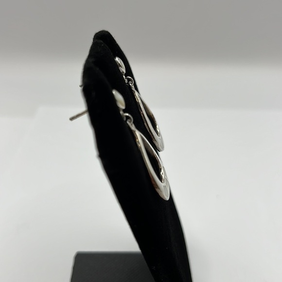 Teardrop Earrings with Pearl Inlay stone. 925 Pierced - Picture 4 of 9